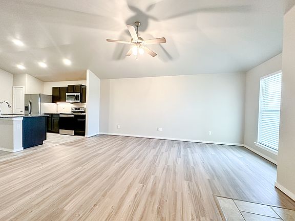 3rd image of 13803 Quanah Ave