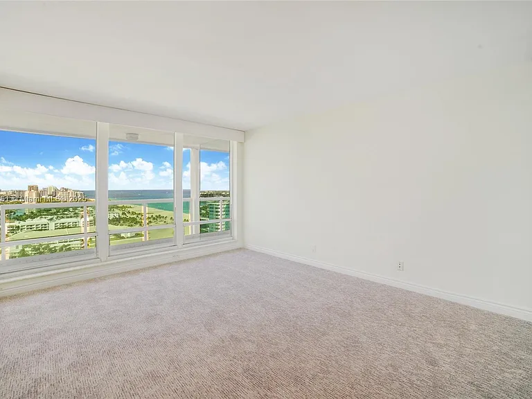 2100 S Ocean Ln #2007 — Photo 14