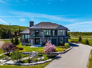 9 Windrose Valley Blvd, Clearview, ON L9Y 0K2