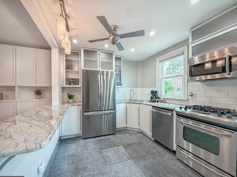 2723 Solly Ave — Photo 7