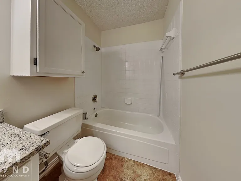 8704 Tigris Trl — Photo 18