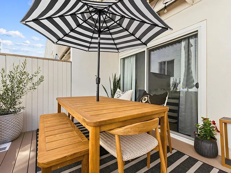 1311 La Palma St #7 — Photo 45