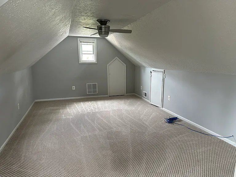 Upstairs bedroom