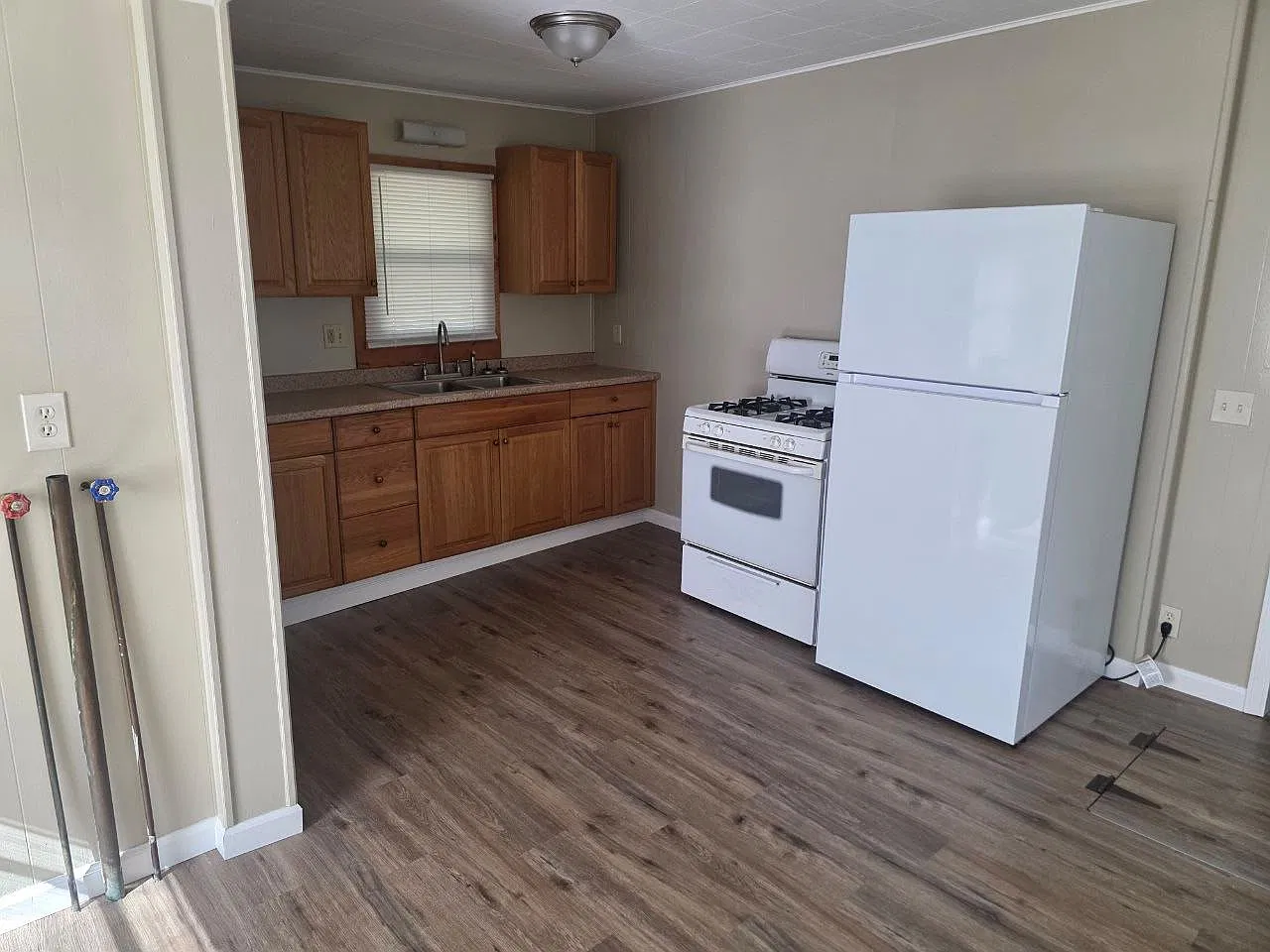 2 bed, 900 sqft, $950 — Photo 4