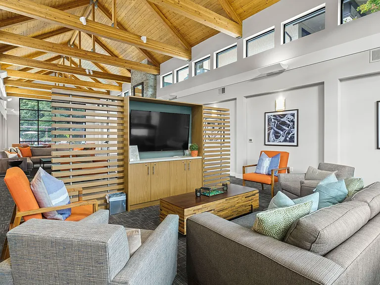 Parkridge Apartments — Photo 9