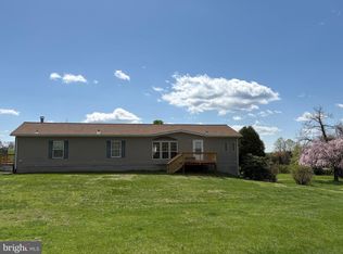 3708 W Hoover Rd, Haywood, VA 22722