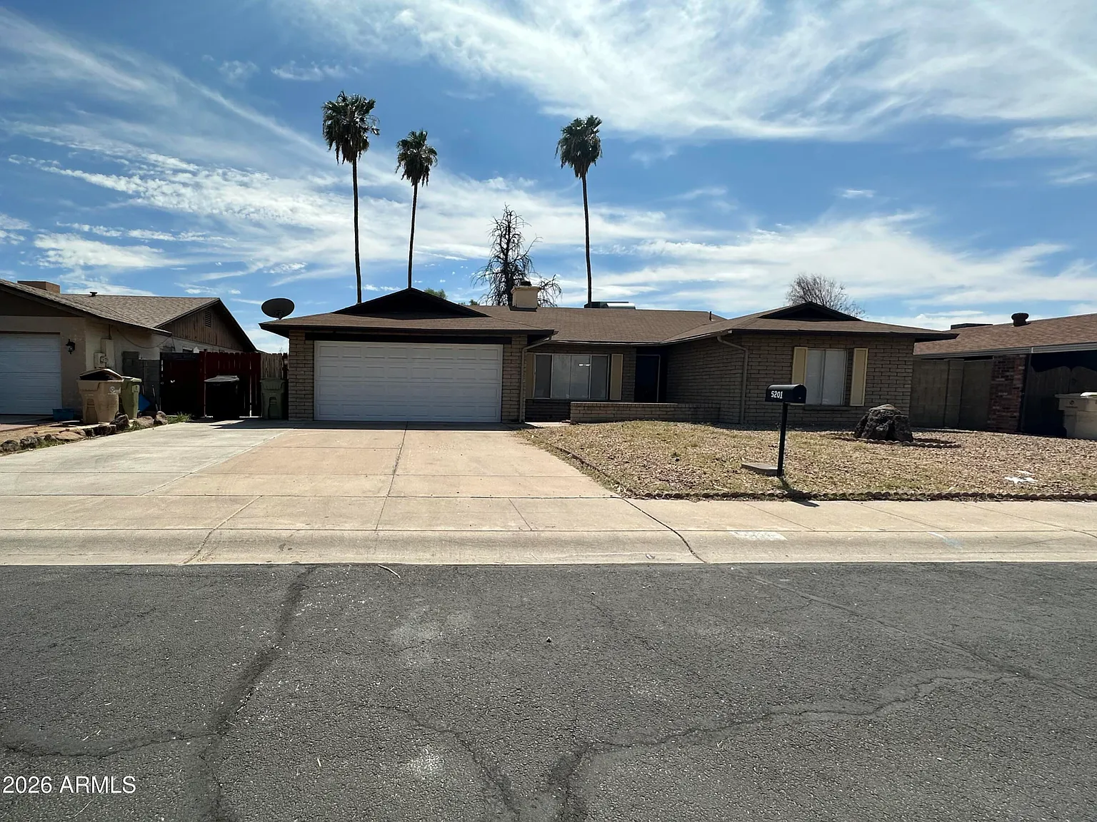 4 bed, 2.0 bath, 1999 sqft, $2,100 — Photo 1
