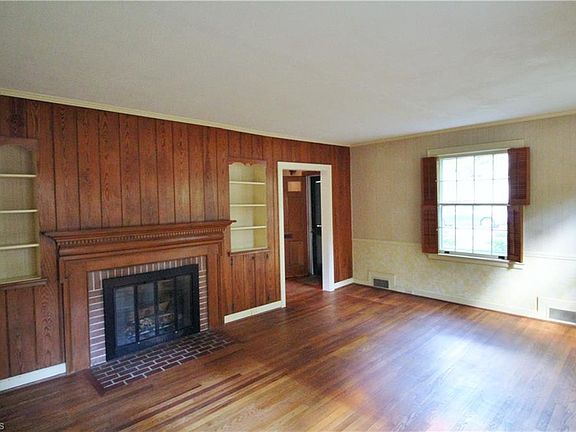 5th image of 419 Crestland Ave