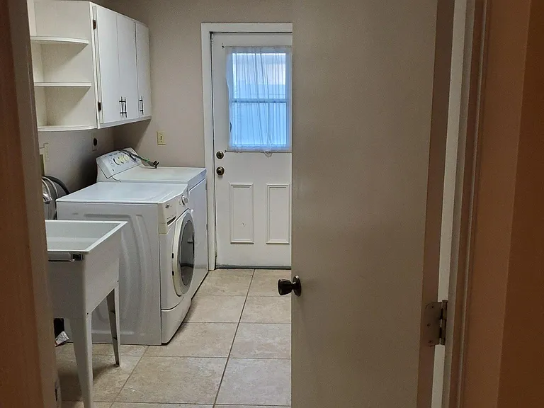 115 Mimosa Dr — Photo 11