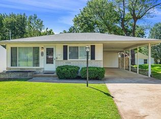 3573 High Dr, Saint Ann, MO