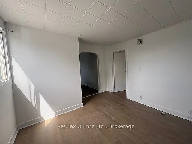 19 Alberta St #2 — Photo 3