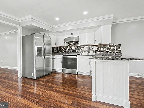 2nd image of 261 Florence Dr