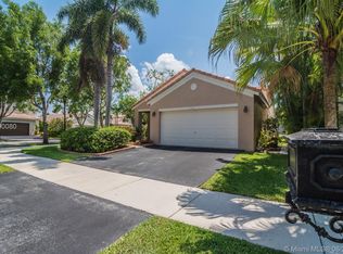 4300 Dogwood Cir, Weston, FL 33331