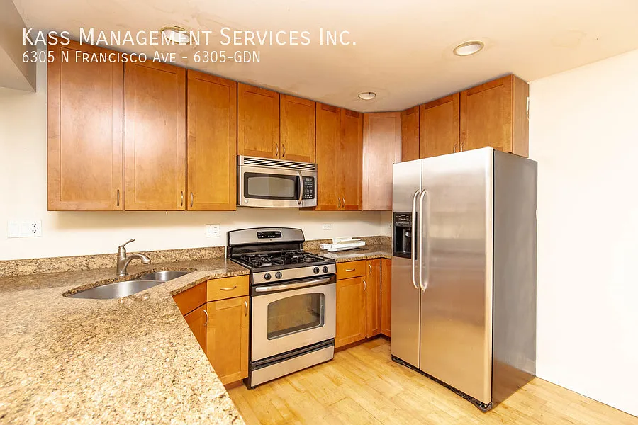 Building Photo - 6305 N Francisco Ave #6305