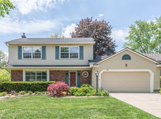 3411 Yellowstone Dr, Ann Arbor, MI 48105
