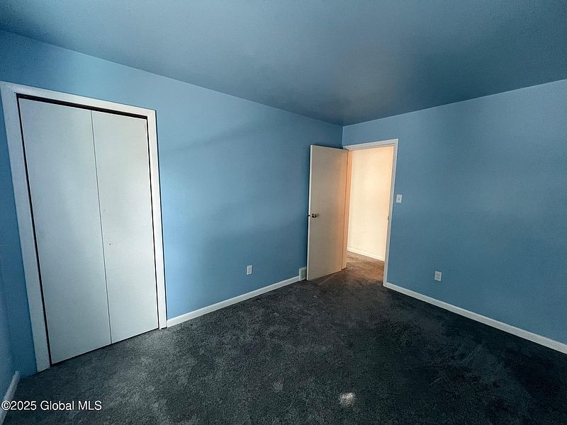 4th image of 27 Colby Avenue