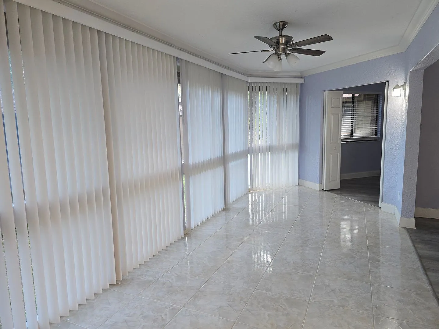 Spacious 2-bedroom, 2-bath condo, in Fairways Condominiums — Photo 3