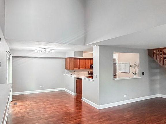 4th image of 97 Cammeron Ct