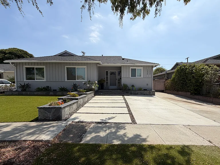 1220 Felbar Ave — Photo 1