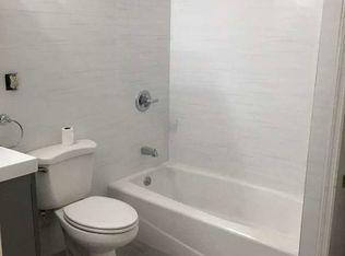 23-34 37th St #2, Astoria, NY 11105