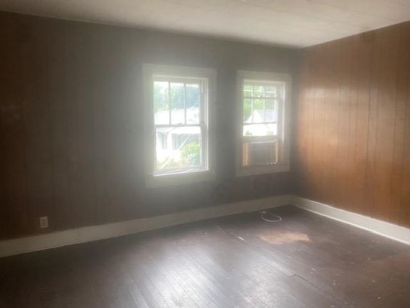 2nd image of 300 N 3rd St