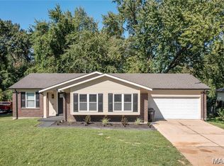 12670 Verwood Dr, Florissant, MO 63033