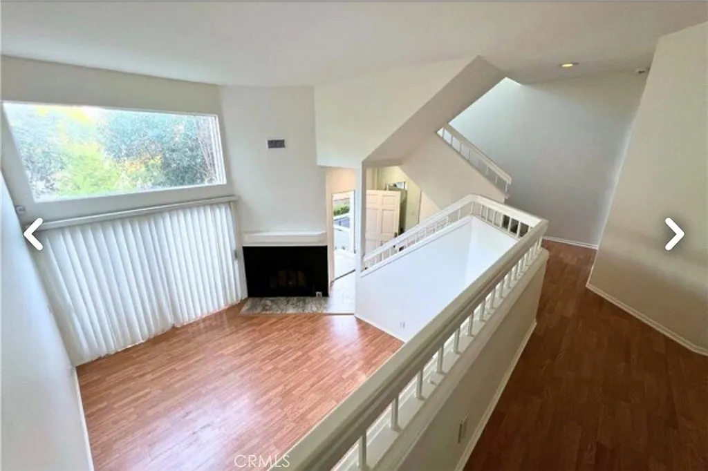 2 bed, 2.5 bath, 1204 sqft, $3,800 — Photo 4