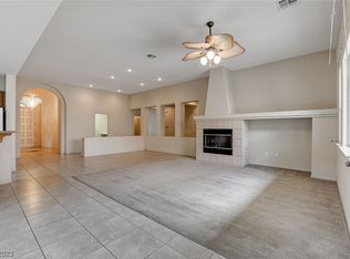 11196 Gammila Dr, Las Vegas, NV 89141