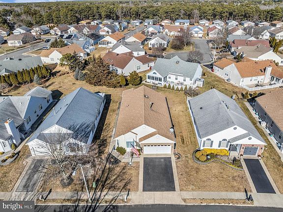 3rd image of 355 Jamaica Blvd