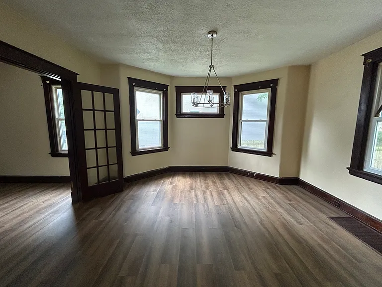 5211 Whetsel Ave — Photo 18