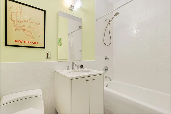 Rented by Compass | media 47