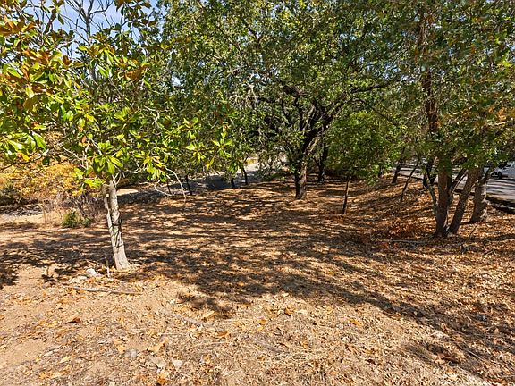 5th image of 16099 Greenwood Rd