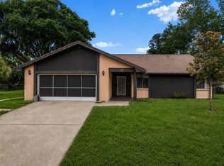 3 Blake Ct, Palm Coast, FL 32137