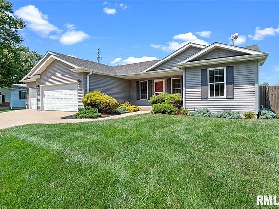 4th image of 813 Stonehill Dr