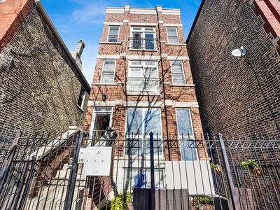 1132 W 17th St #1, Chicago, IL, 60608