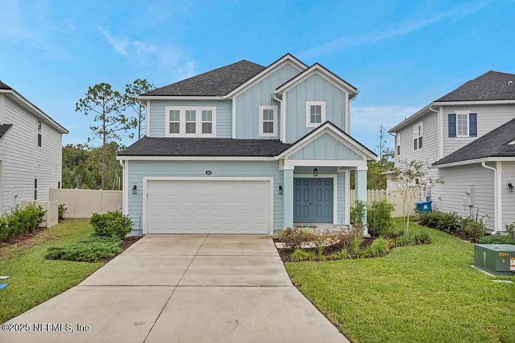3 bed, 2.5 bath, 2322 sqft, $3,000 — Photo 1