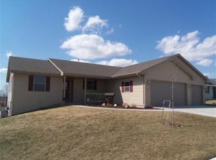 1177 Prominence Dr, Janesville, WI 53548