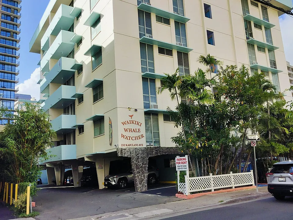 Waikiki Whale Watcher Apartments
