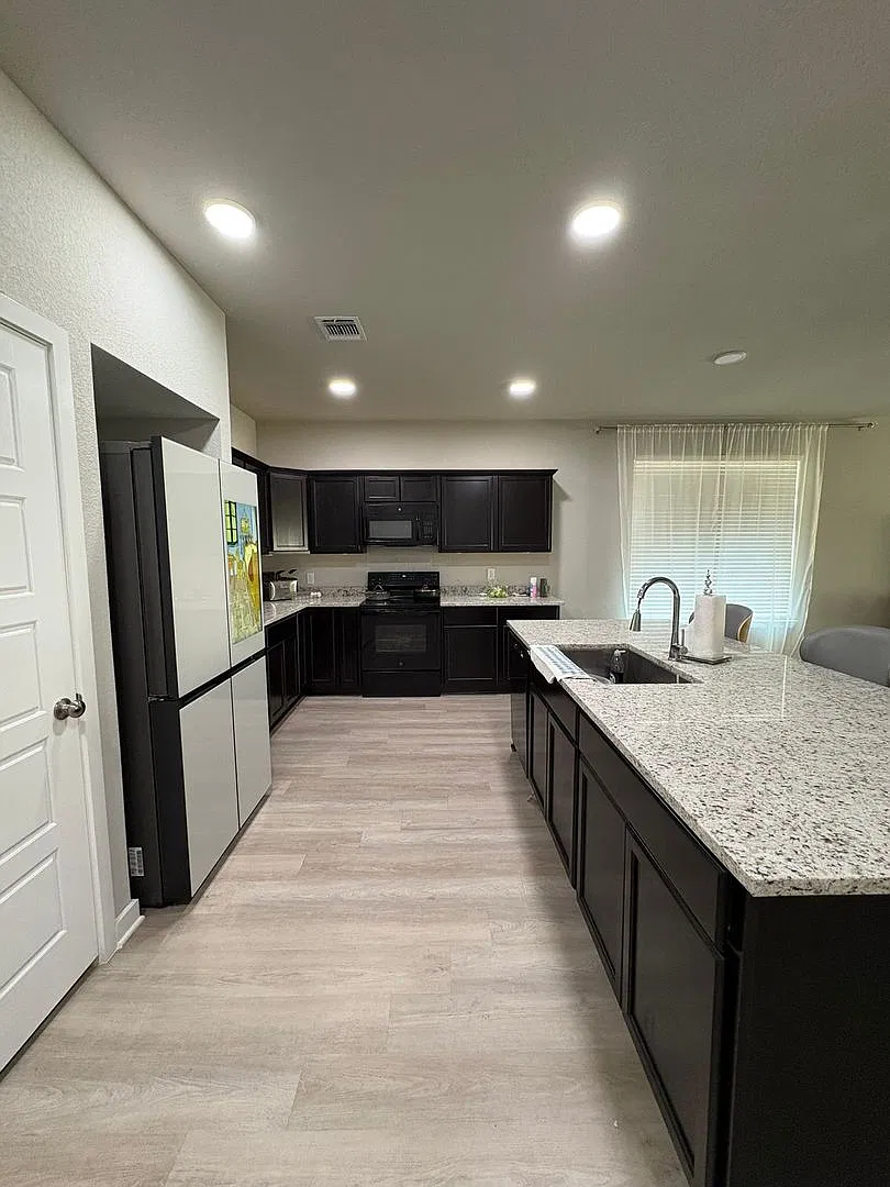 Stunning 3 bedroom in new subdivision — Photo 4