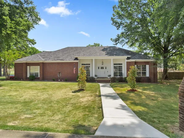 504 Brandon Dr, Beebe, AR 72012