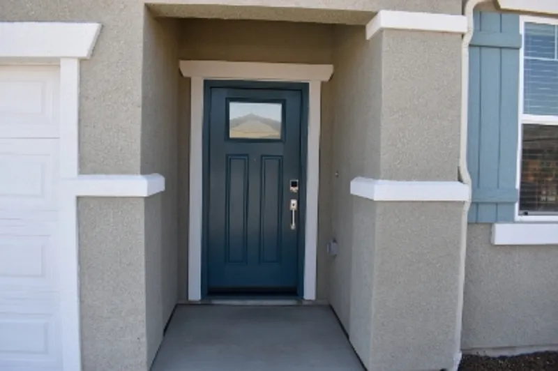 5 bed, 3.0 bath, 2287 sqft, $2,550 — Photo 3
