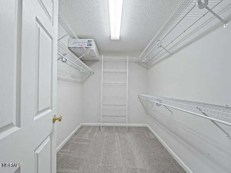 195 Adams Cir — Photo 12
