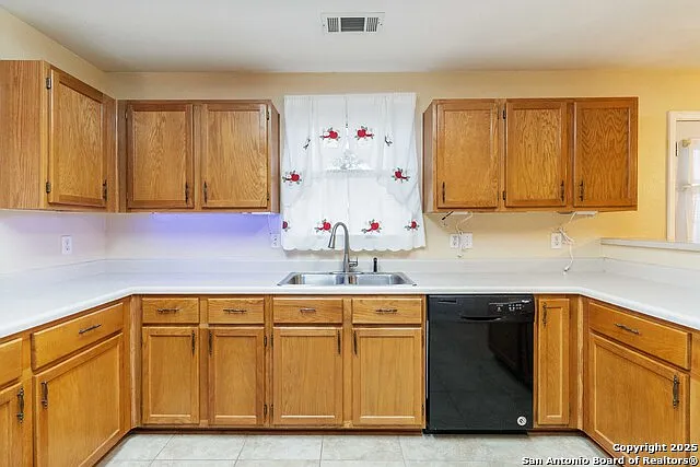 5207 Wood Glen Dr — Photo 17