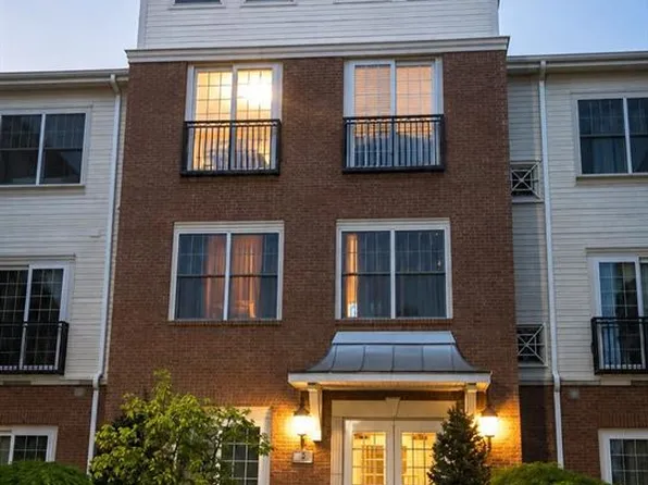 3315 The Plz, Tenafly, NJ 07670