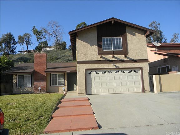 2nd image of 1729 Kimberly Dr