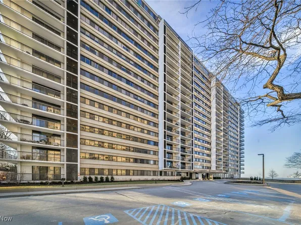 12550 Lake Ave APT 101, Lakewood, OH 44107