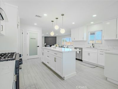 972 E Lynwood Dr, San Bernardino, CA, 92404