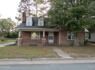 803 Mccoy Street, Clinton, NC 28328