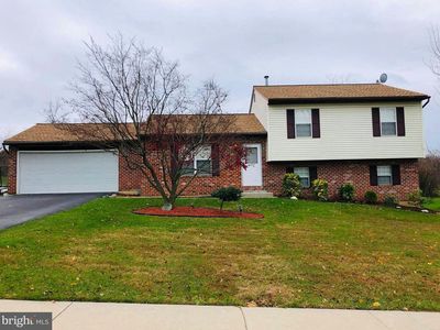 2836 Glen Hollow Dr, York, PA, 17406