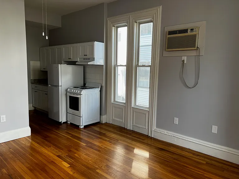 57-59 Pleasant St #1 — Photo 3